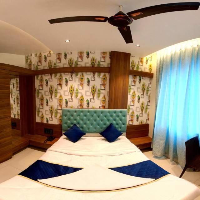 Hotel India Gate Narhe, Пюн Екстериор снимка