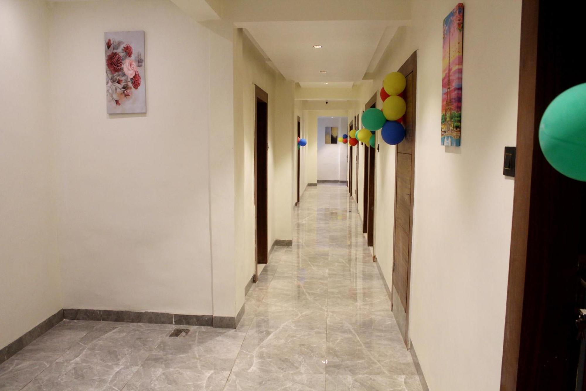 Hotel India Gate Narhe, Пюн Екстериор снимка